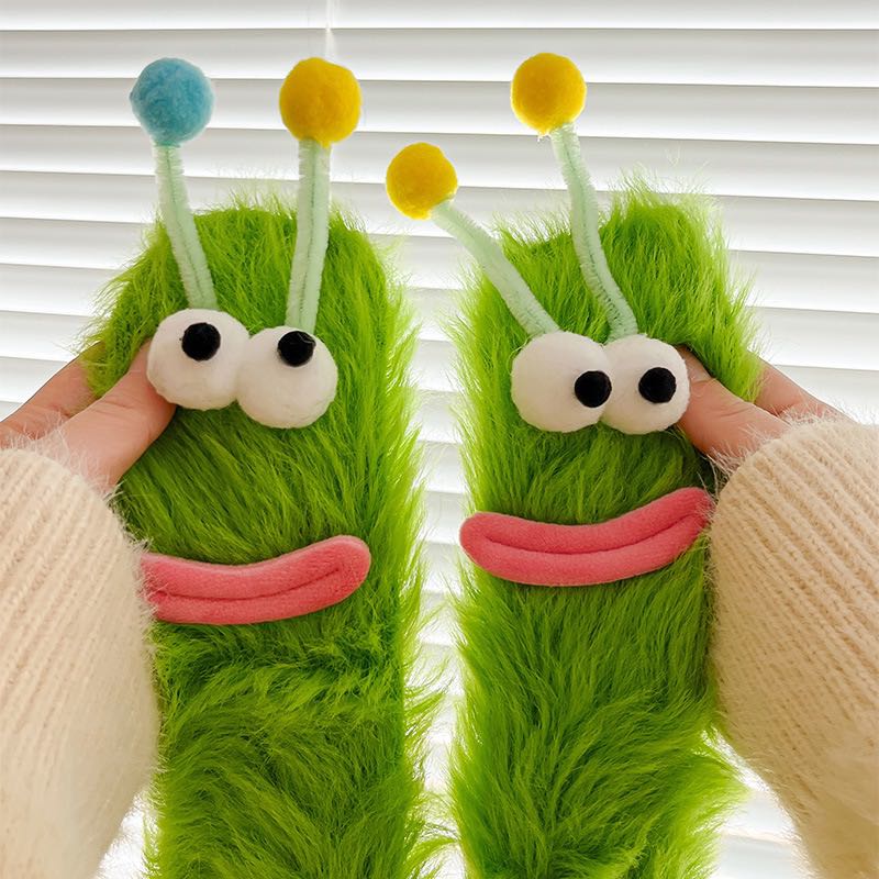 Coral velvet three-dimensional quirky socks
